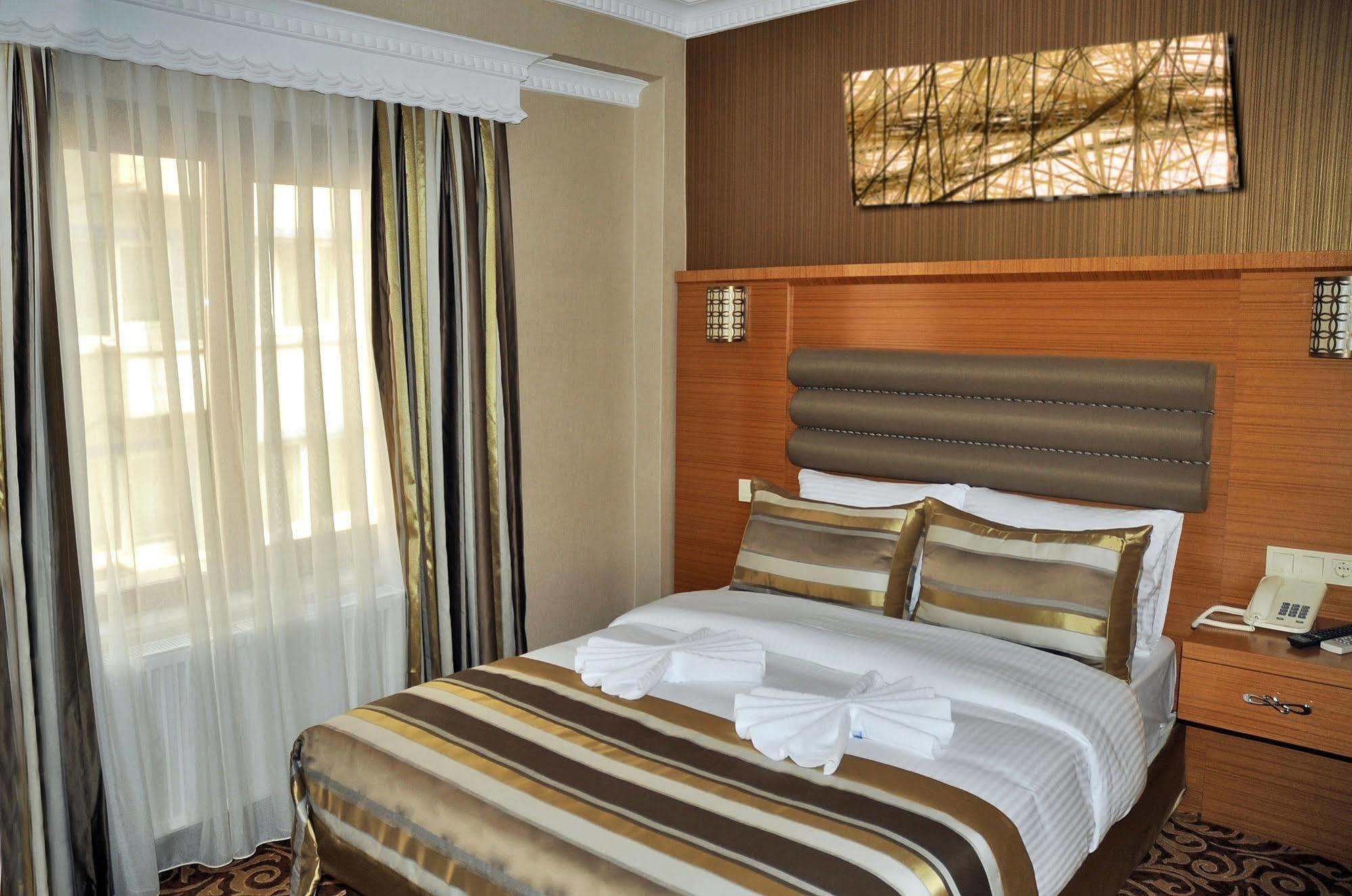 Alfa Hotel Istanbul Bagian luar foto