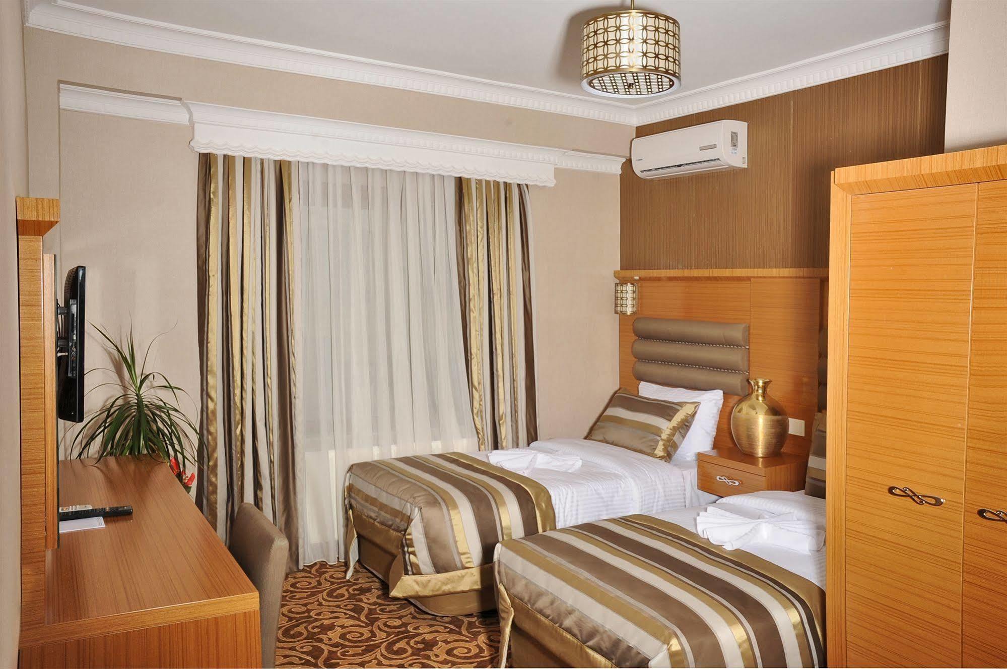 Alfa Hotel Istanbul Bagian luar foto
